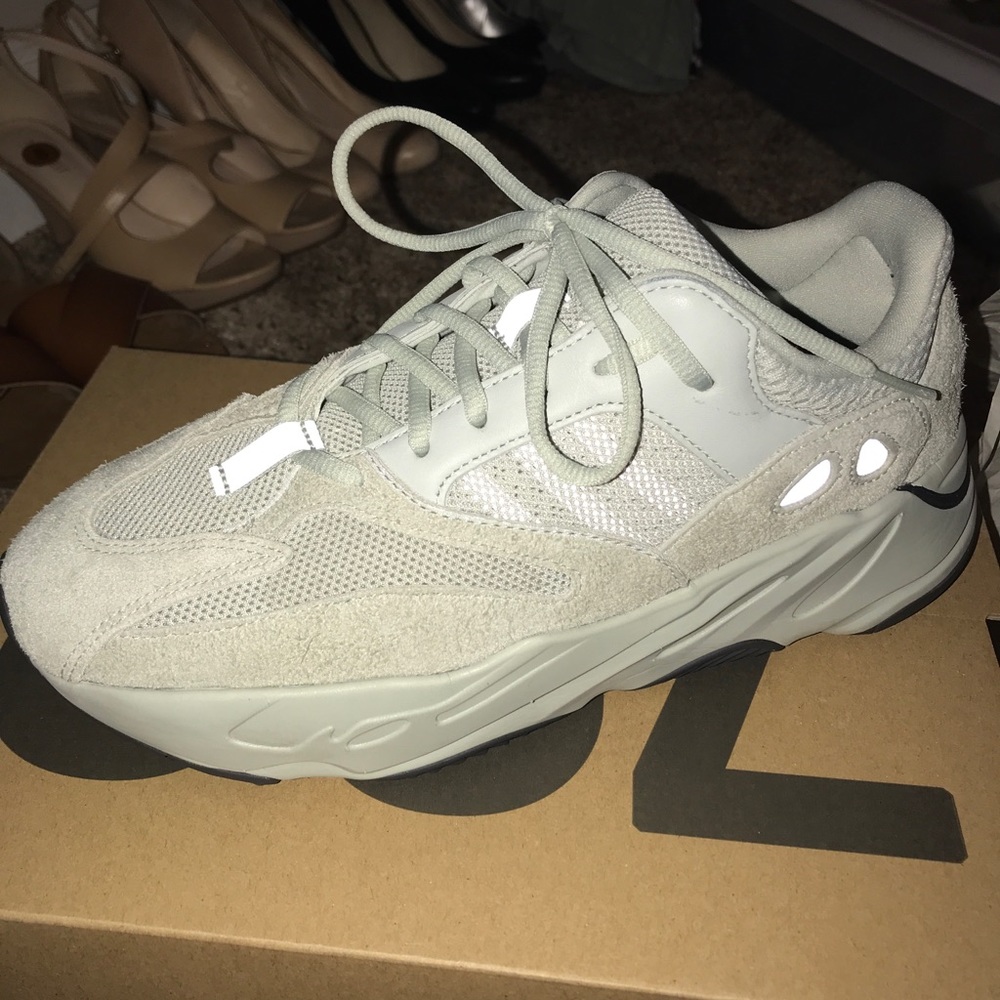 Yeezy 700 Salt